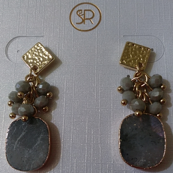 - Stella & ruby earrings - Picture 3 of 5